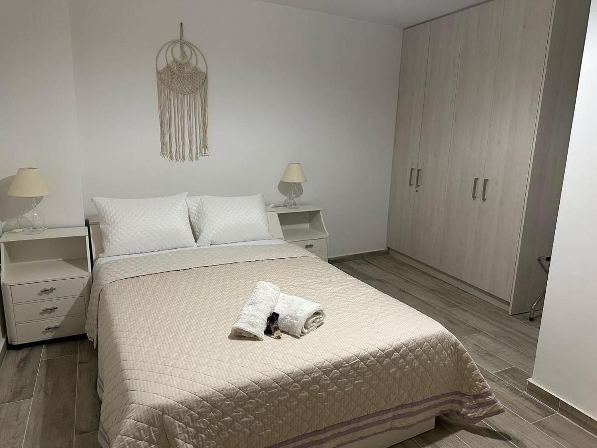 Piraiki Coastal Accommodation Pireo Esterno foto