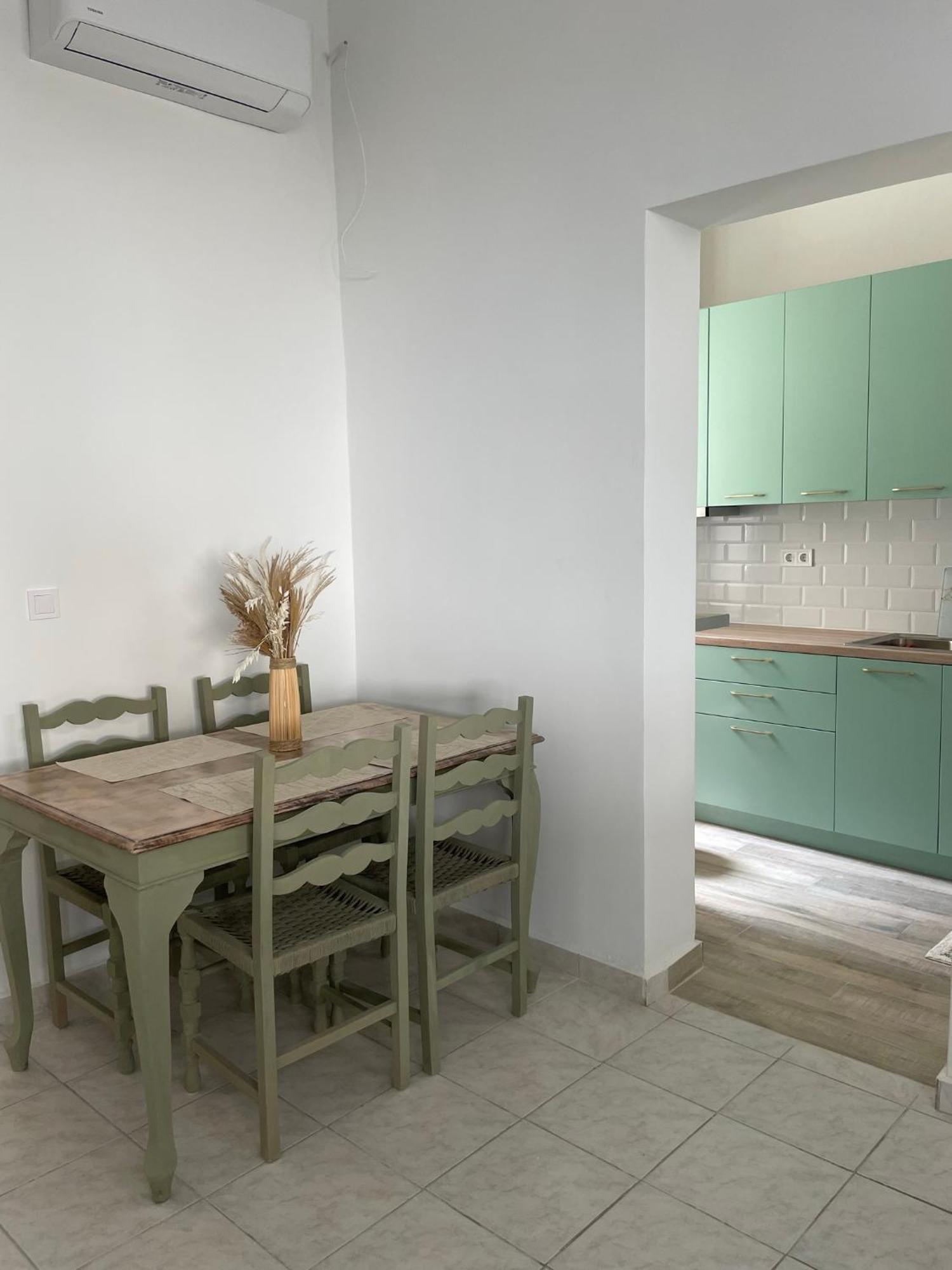 Piraiki Coastal Accommodation Pireo Esterno foto
